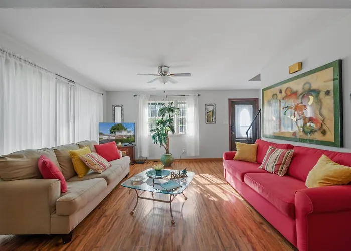 Perfect Private Getaway Minutes To Virginia Beach!